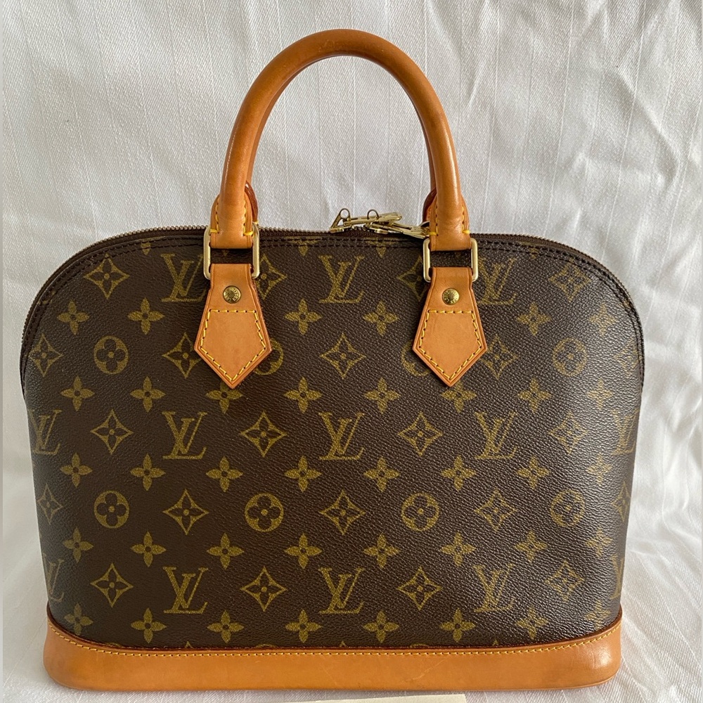 LOUIS VUITTON Monogram Alma PM